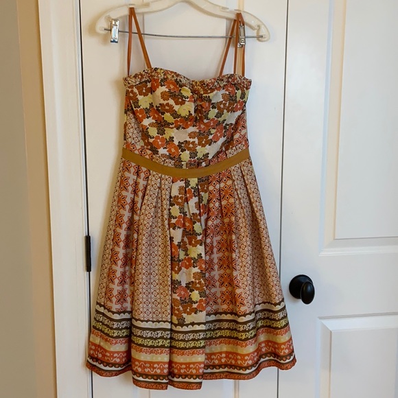 EUC strapless Max and Cleo size 4 dress - Picture 2 of 8